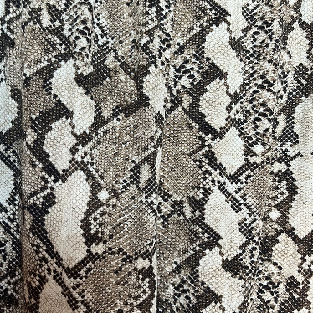 Nice print soft pants! - Picture 3 of 3